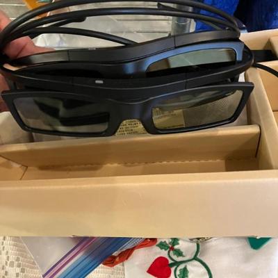 Sale Photo Thumbnail #63: 5 pairs Samsung 3D glasses