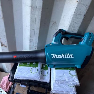 Sale Photo Thumbnail #247