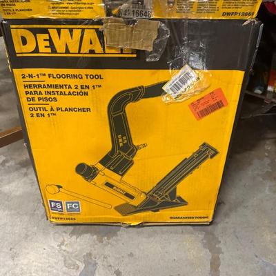 Sale Photo Thumbnail #512