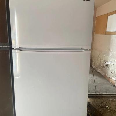White Winia Fridge/Freezer