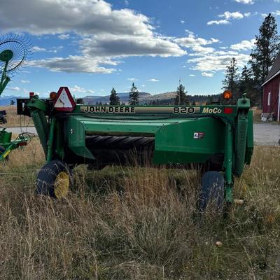 John Deere 820 MoCo 