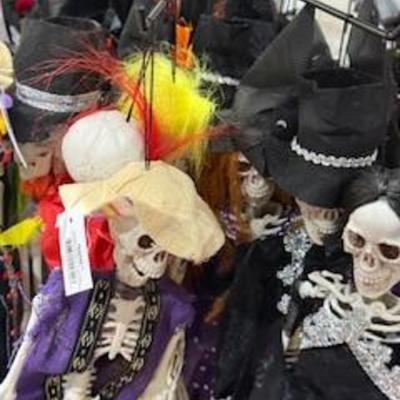 Sale Photo Thumbnail #153