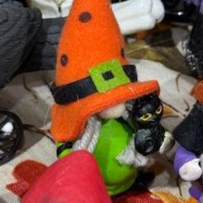 Sale Photo Thumbnail #318