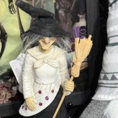 Sale Photo Thumbnail #411