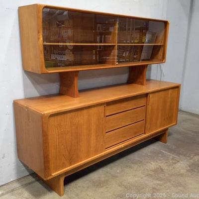 Sale Photo Thumbnail #2