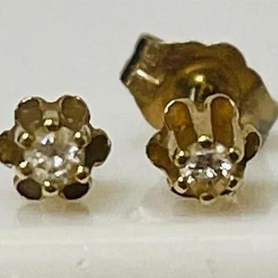 14K Gold Stud Diamond Earrings