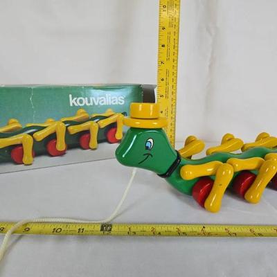 Kouvalias Toy Worm