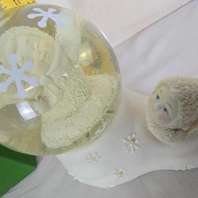 "Let It Snow" Musical Snowbabies