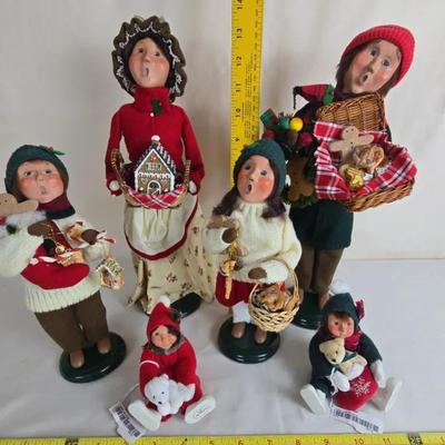 Byers Choice Carolers