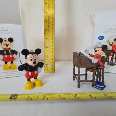 Hallmark Keepsake "Vintage Tin Mickey & Mickey A Christmas Carol