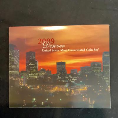 2009 – United States Mint Uncirculated Coin Set Denver And Philadelphia