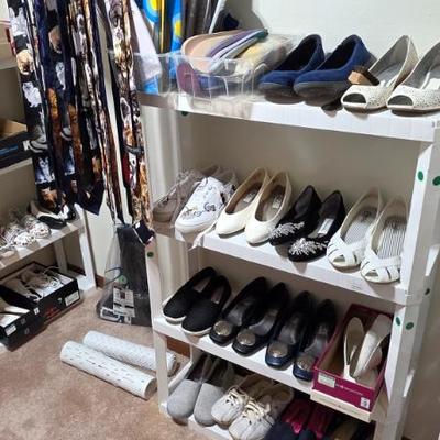 Sale Photo Thumbnail #128