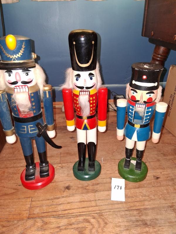 Sale Photo Thumbnail #8