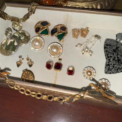 Sale Photo Thumbnail #31