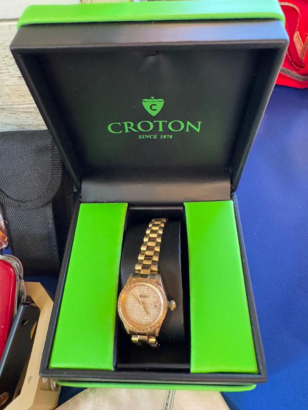 Sale Photo Thumbnail #386