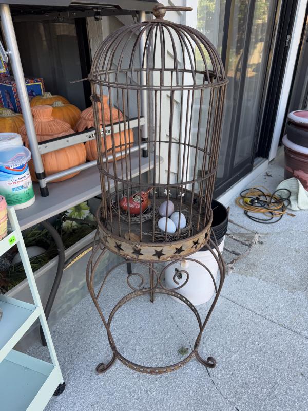 Sale Photo Thumbnail #388