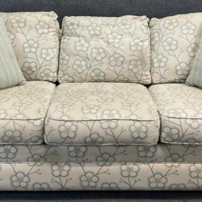 Sale Photo Thumbnail #660