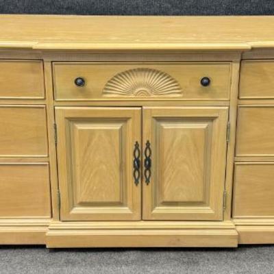 Sale Photo Thumbnail #867