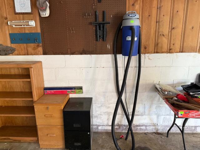 Sale Photo Thumbnail #209