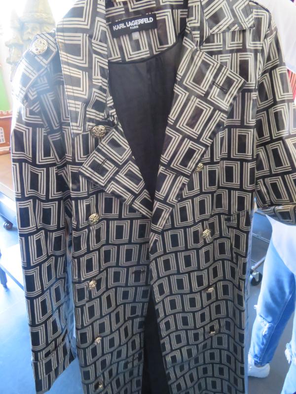 Sale Photo Thumbnail #22