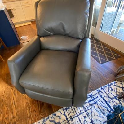 Sale Photo Thumbnail #35