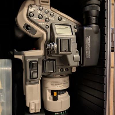 Sale Photo Thumbnail #6: Vintage canon camcorder 2