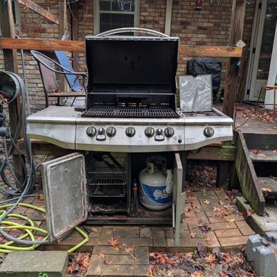 Sale Photo Thumbnail #2: Brickmann smoke n grill 1