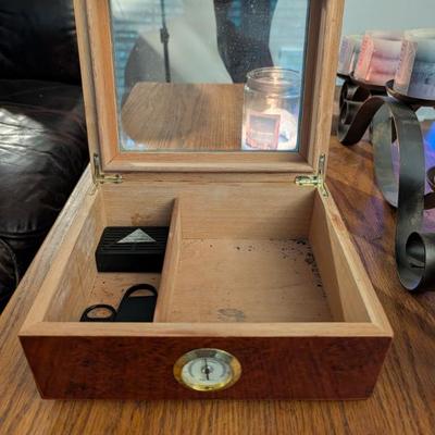 Sale Photo Thumbnail #33: Humidor
