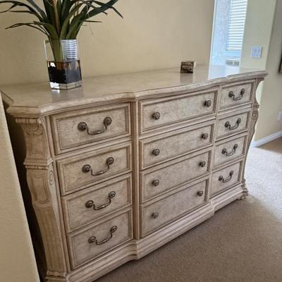 Sale Photo Thumbnail #17