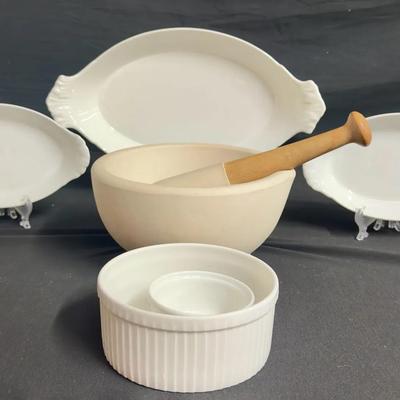 Milton Brook Mortar & pestle & Porcelain Dishes 