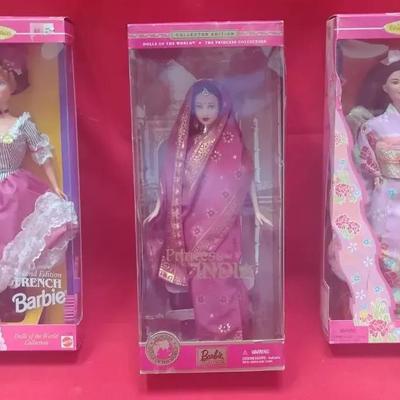 Barbie Dolls Of The World 