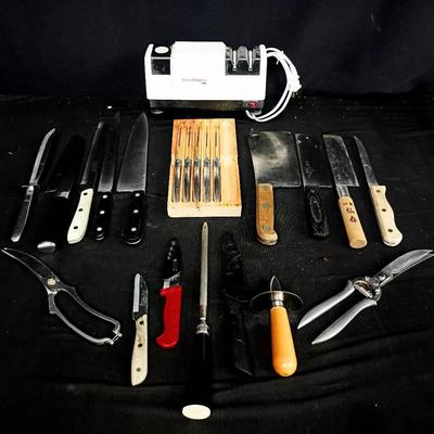 Knife & Cutlery Lot w/ Chef’s Choice 110 Sharpener