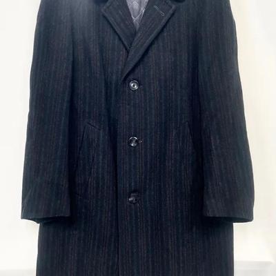 Vintage Men’s Overcoat – Wool Blend with Quilted & Plaid Lining 43x21” Men’s M/L