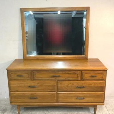 Owasso Dresser W/ Mirror 