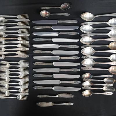 Community Plate “Coronation” Silverplate Flatware 