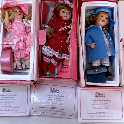 “Paradise Galleries” Days of the Week Dolls