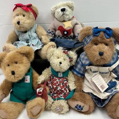 Fun Lot of 5 Boyds Bears