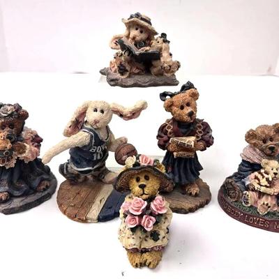 "Boyd's Bears & Friends" The Bearstone Collection 