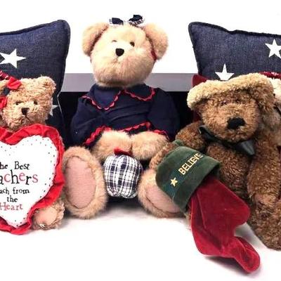 "Boyd's Bears" Pillows And Plush Bears