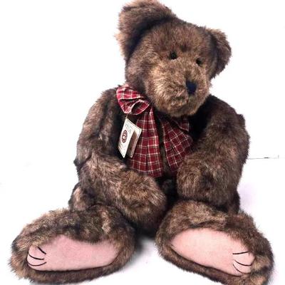 "Boyd's Bear" 'Hollister T. Huglsley