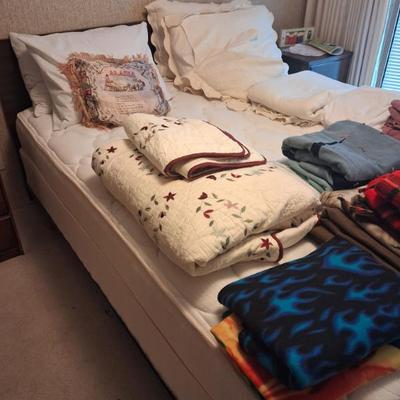 Sale Photo Thumbnail #11