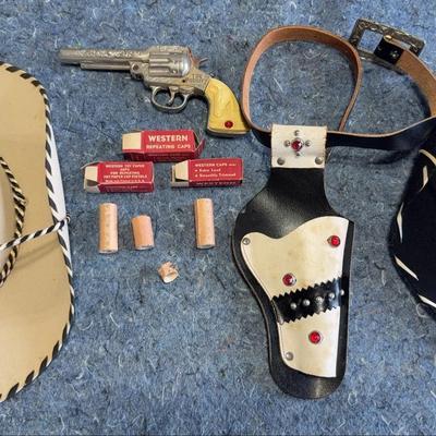Cast Iron & Plastic “The Sheriff”, Western Repeating Caps, Holster & Cowboy Hats