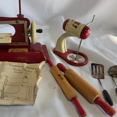 1950’s Gateway Junior Sewing Machine NP-1 & Delta Mixer