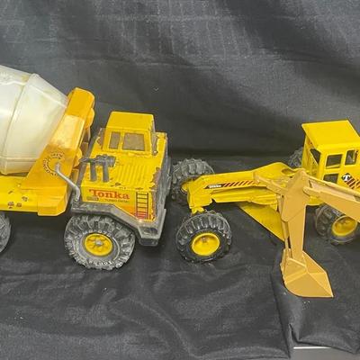 Mystery Lot Trucks & Tractors Including Case & Tonka & Ford