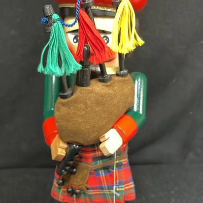 Bagpipe Nutcracker 