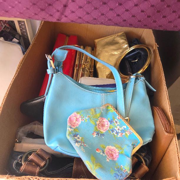 Sale Photo Thumbnail #10