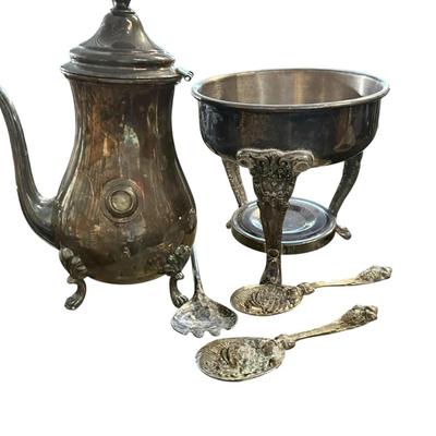 Elegant Vintage Silverplate Serving Set