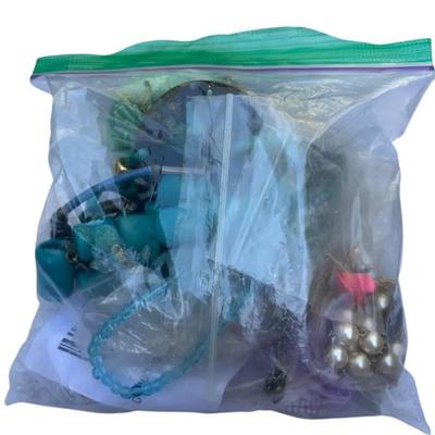 Mystery Bag of Costume Jewelry (Assorted Pieces)