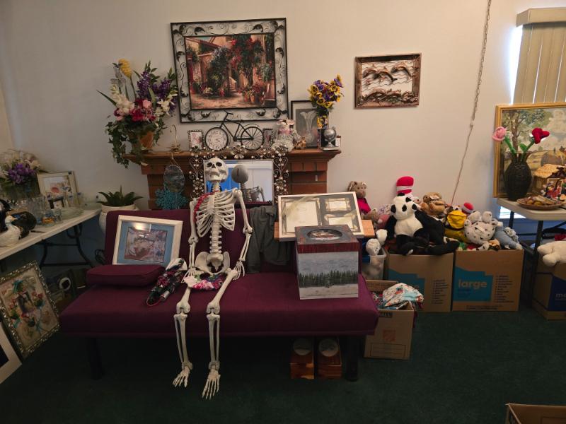 Sale Photo Thumbnail #34