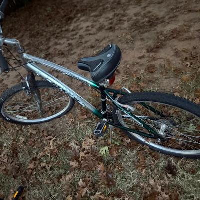 Sale Photo Thumbnail #23